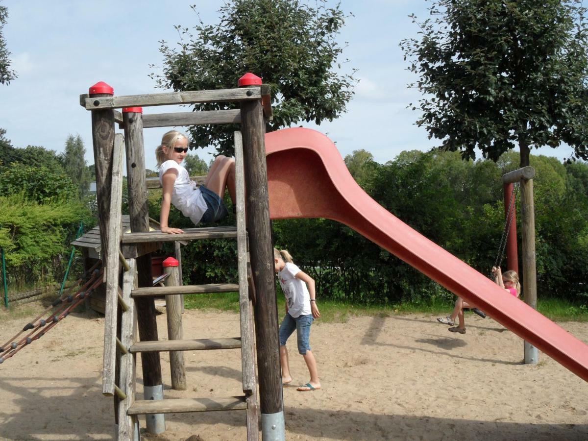 Oekologische Ferienanlage Villa Heringsdorf  Buitenkant foto